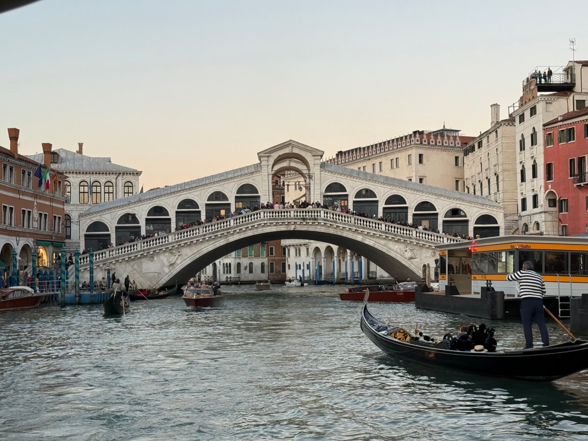 can you visit venice for dirt&nbsp;cheap?